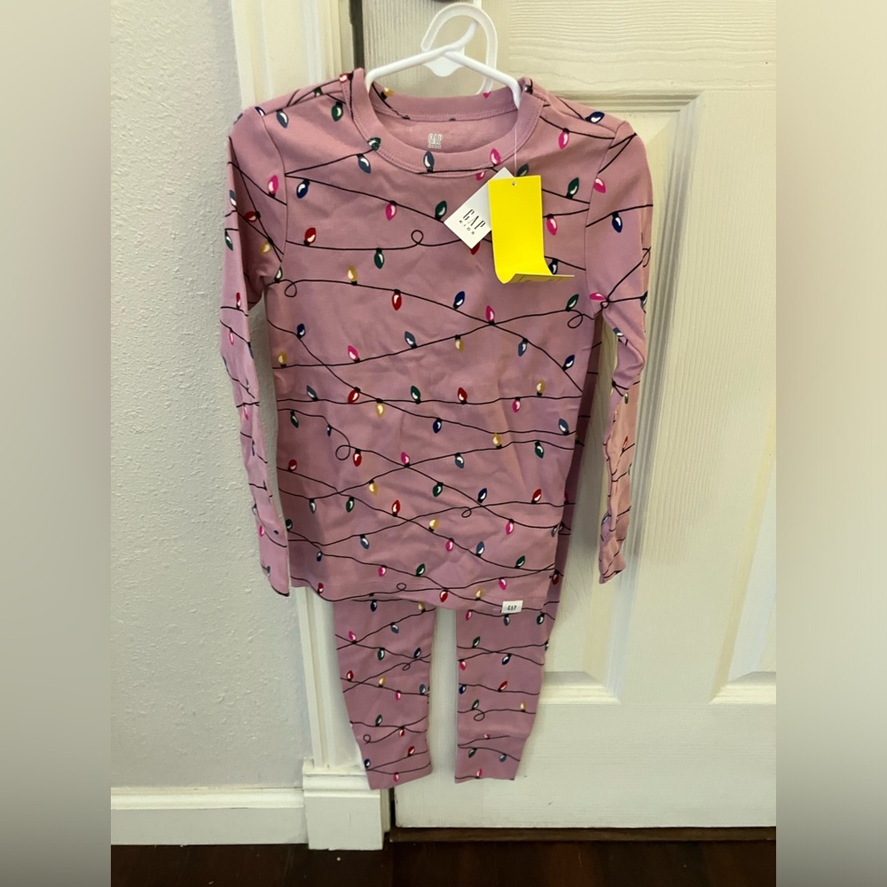 The Gap Christmas Lights Girls Pajamas NWT